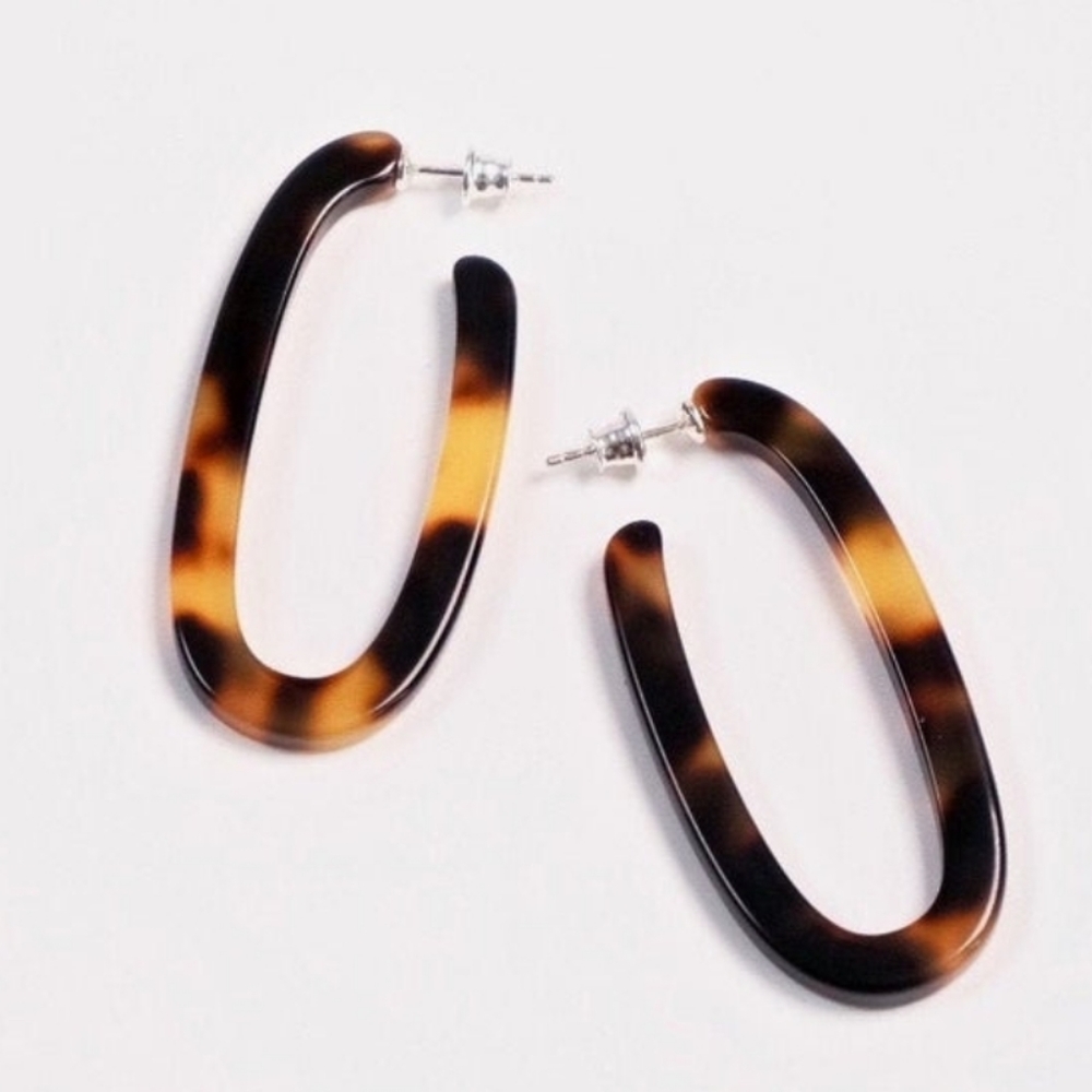 NEW U-hoop tortoise shell earrings